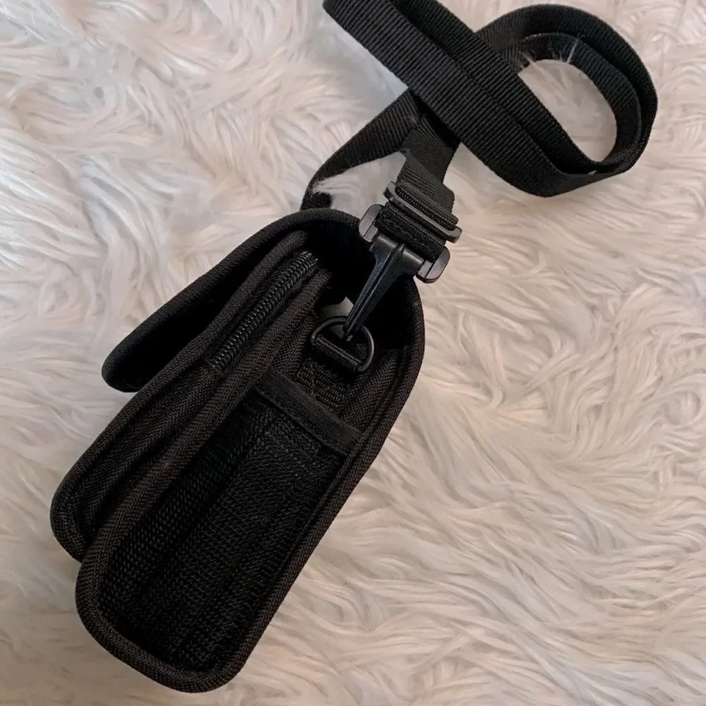 🟢3 for $20 TARGUS camera bag for point & shoot style camera hook & loop …
